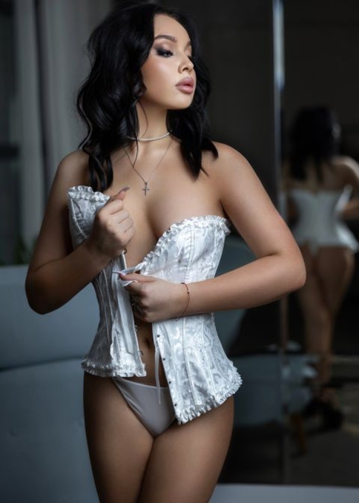 Индивидуалка Эмилия фото № 2 в городе Сургут